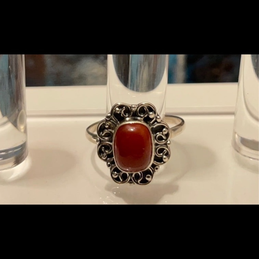 Silver ring - Picture 2 of 2